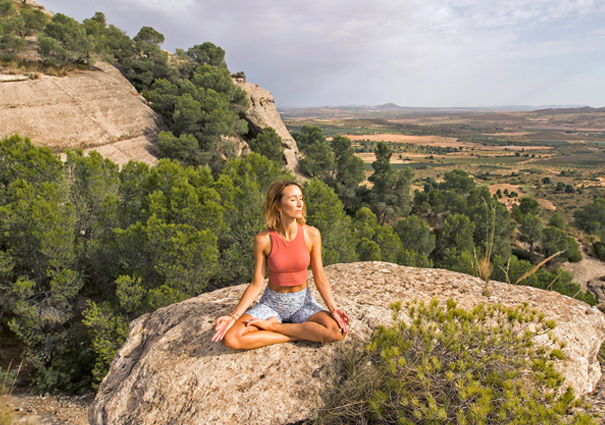Ester Santos meditando