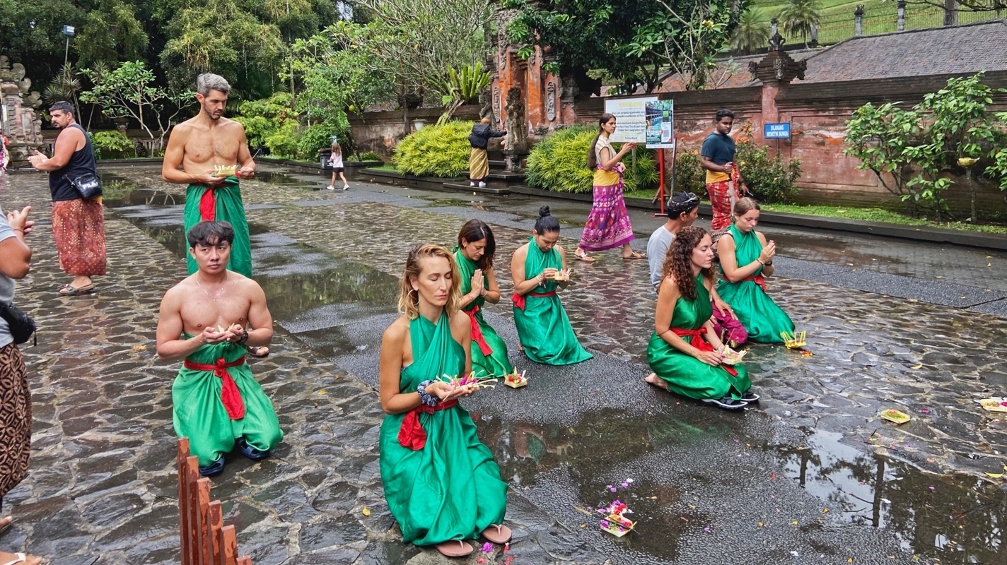 Tirta Empul, Bali.